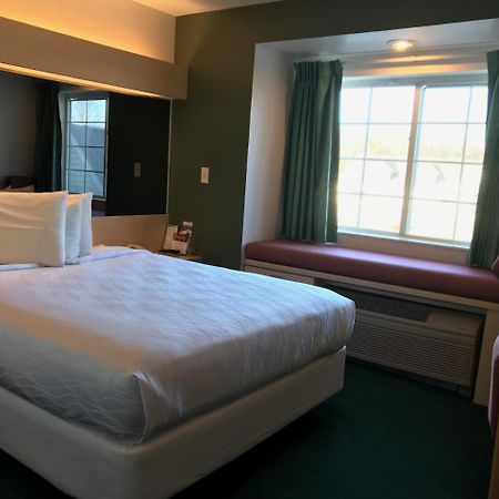 Mariner'S Village Resort Carlyle Kültér fotó
