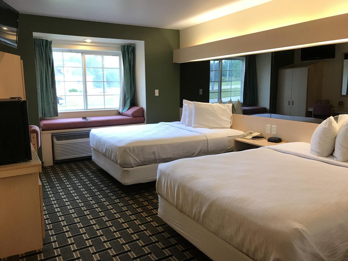 Mariner'S Village Resort Carlyle Kültér fotó