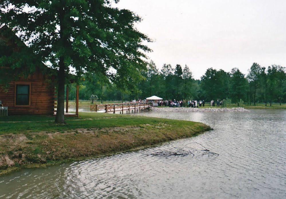 Mariner'S Village Resort Carlyle Kültér fotó